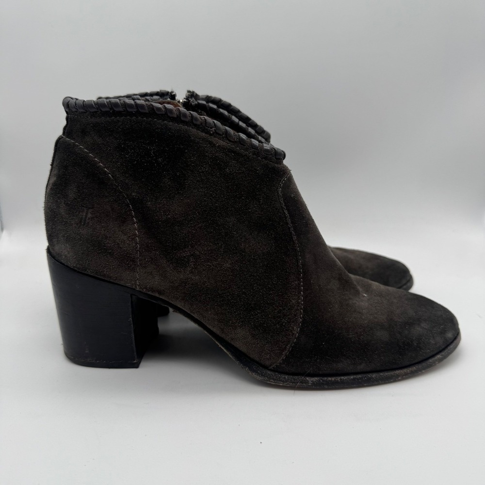 Frye Boots Womens Size 9.5 B Nora Whipstitch Gray Suede Side Zip‎ Heeled Bootie